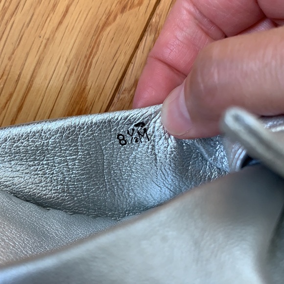 Women’s Silver Lilly Pulitzer Espadrilles Sz 8 1/2 - Picture 16 of 16